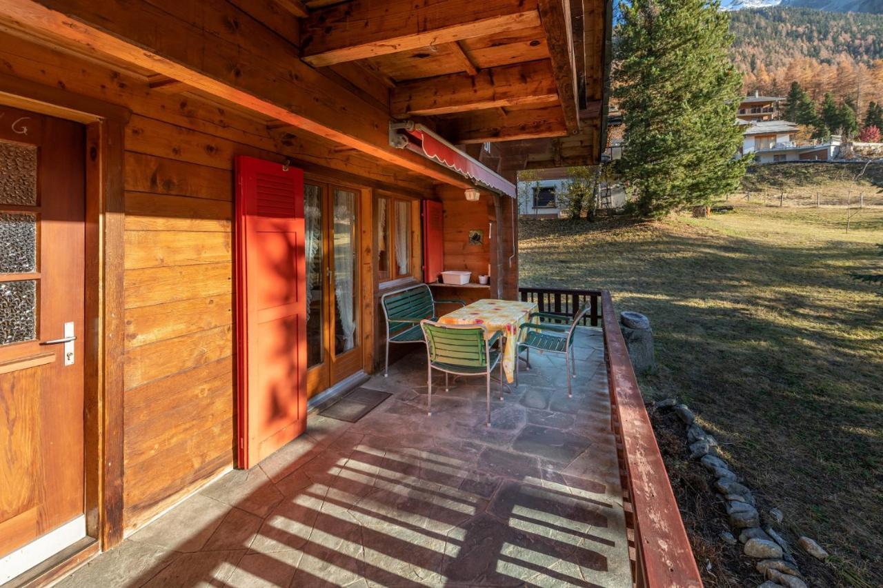 Chalet Bambi "Marchenhaft" Apartment Grachen Exterior photo